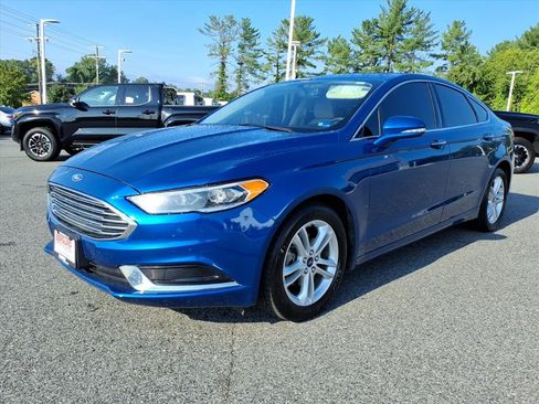 Used 2018 Ford Fusion SE w/ Fusion SE Technology Package FWD image 14