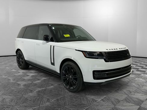 Used 2025 Land Rover Range Rover Long Wheelbase SE AWD/4WD image 7