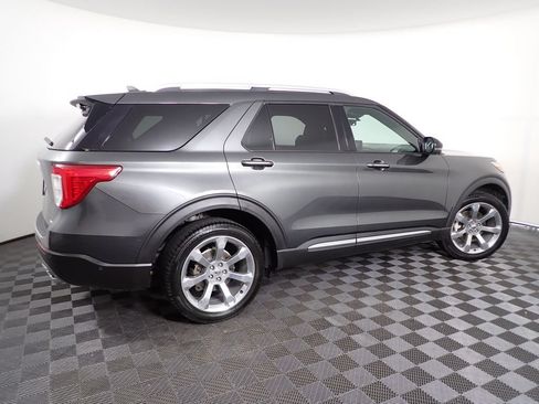 Used 2020 Ford Explorer Platinum w/ Premium Technology Package AWD/4WD image 23