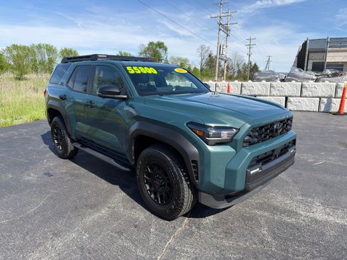 Used 2025 Toyota 4Runner TRD Off-Road Premium image 10