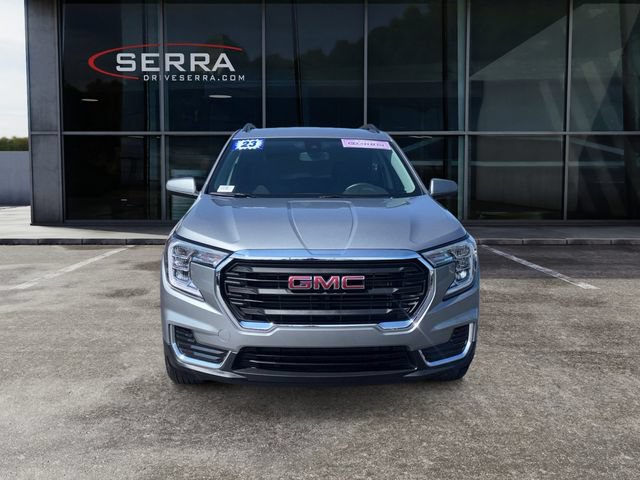 Used 2023 GMC Terrain SLE w/ Driver Convenience Package FWD image 8