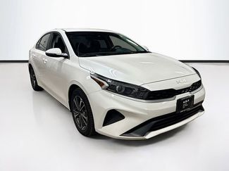 Used 2023 Kia Forte LXS w/ LXS Technology Package video 1