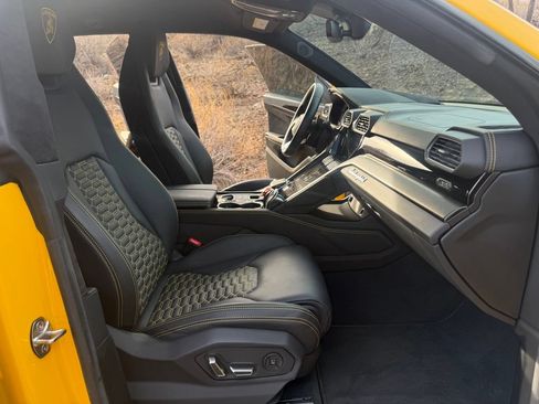 Used 2023 Lamborghini Urus S AWD/4WD image 27
