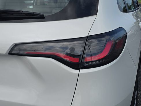 Certified 2023 Honda HR-V LX image 8