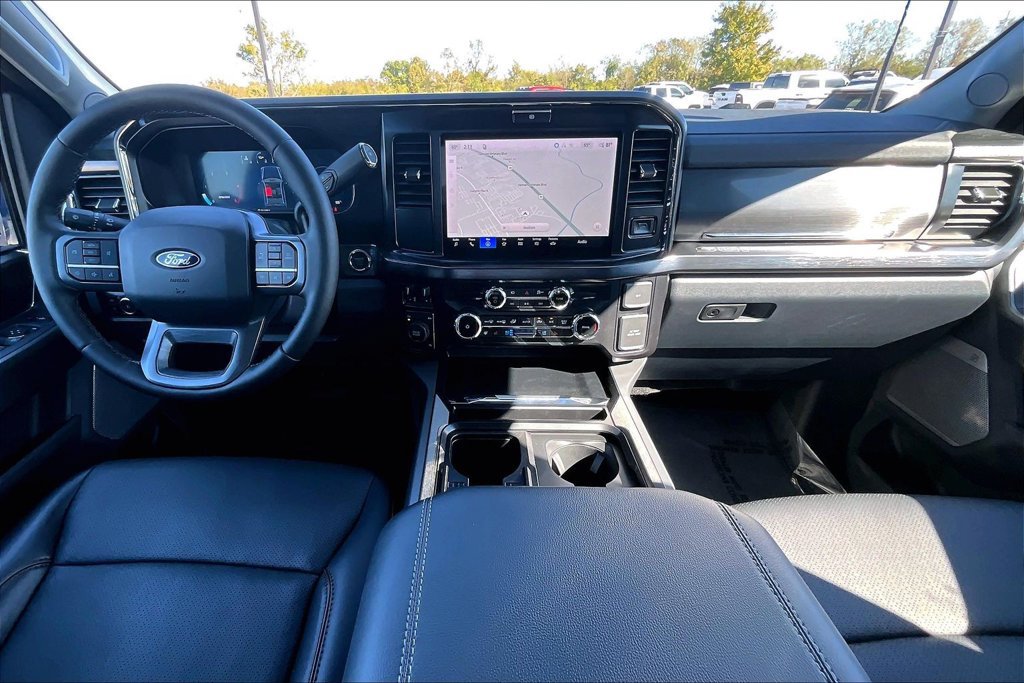 Used 2027 Ford F450 Lariat AWD/4WD image 9