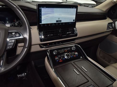 Certified 2023 Lincoln Navigator Reserve AWD/4WD image 28