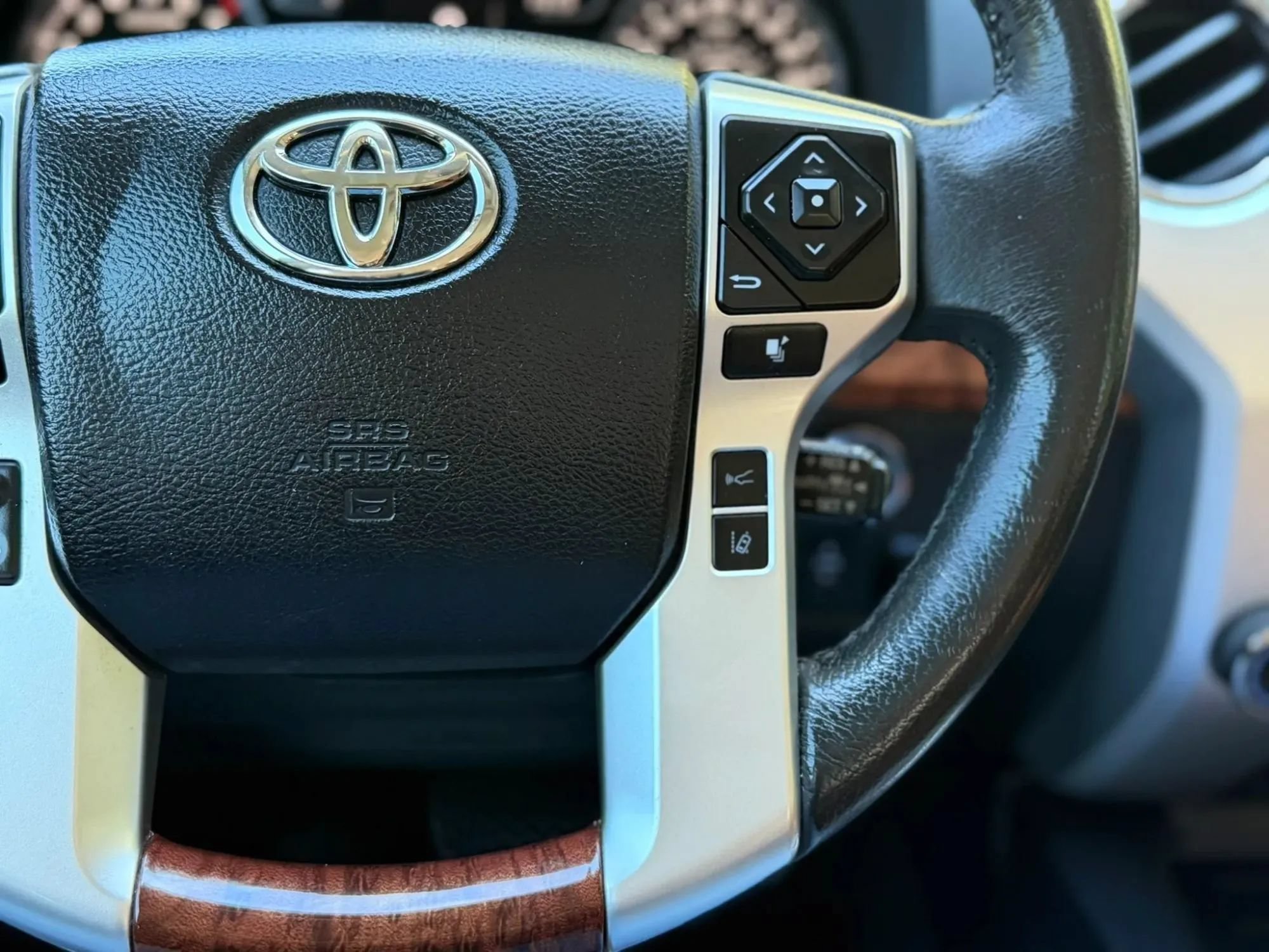 Used 2021 Toyota Tundra 1794 Edition w/ TRD Off-Road Package AWD/4WD image 25