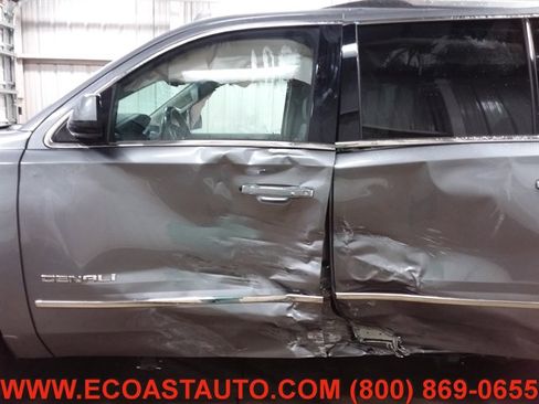 Used 2019 GMC Yukon XL Denali w/ Denali Ultimate Package image 15