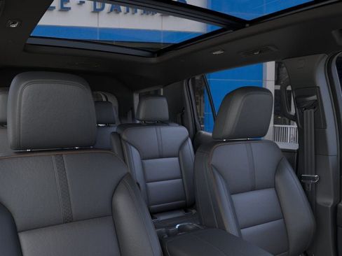 New 2026 Chevrolet Traverse High Country w/ LPO, Floor Liner Package image 24