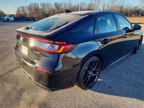 Used 2023 Honda Civic Sport image 13
