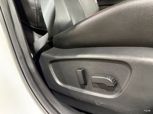 Used 2020 Nissan Rogue S image 15