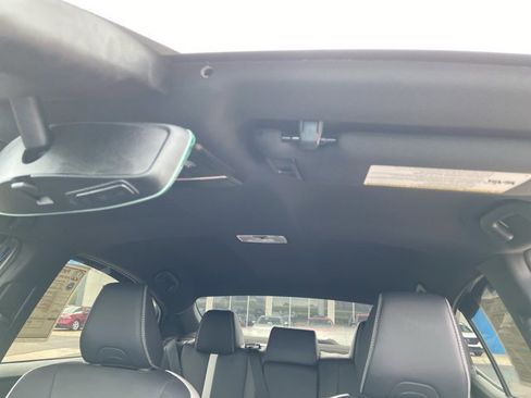 Used 2025 Toyota Camry SE FWD image 29