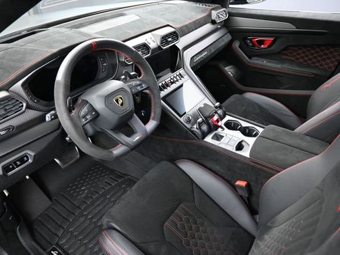 Used 2024 Lamborghini Urus Performante image 4