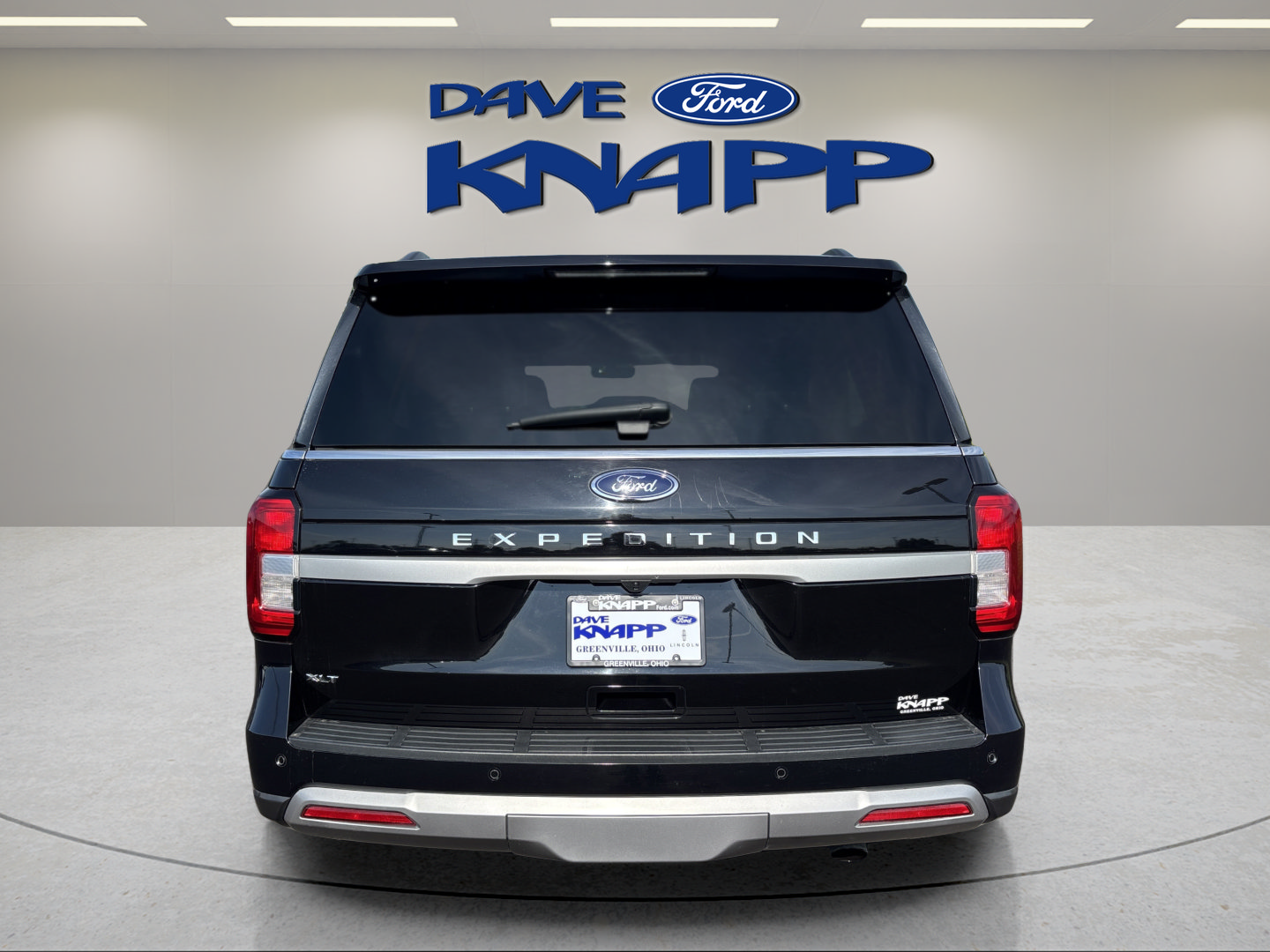 Used 2022 Ford Expedition XLT AWD/4WD image 6