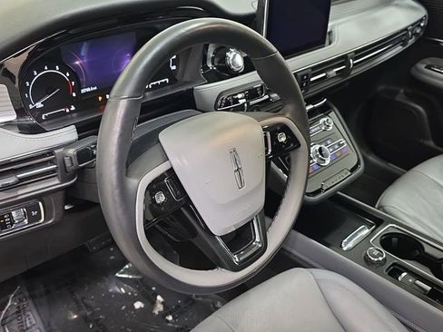 Certified 2022 Lincoln Corsair Standard w/ Premium Package image 13