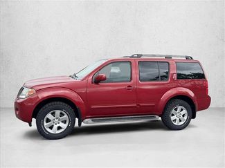 Used 2010 Nissan Pathfinder SE AWD/4WD video 4