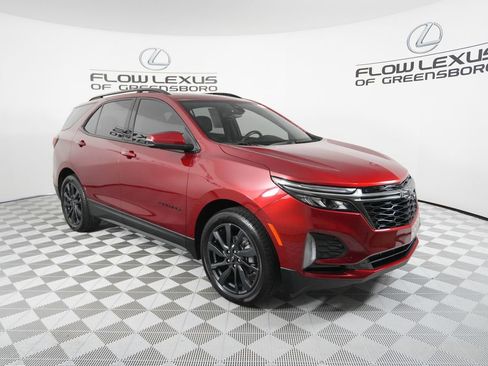 Used 2022 Chevrolet Equinox RS w/ RS Leather Package FWD image 3