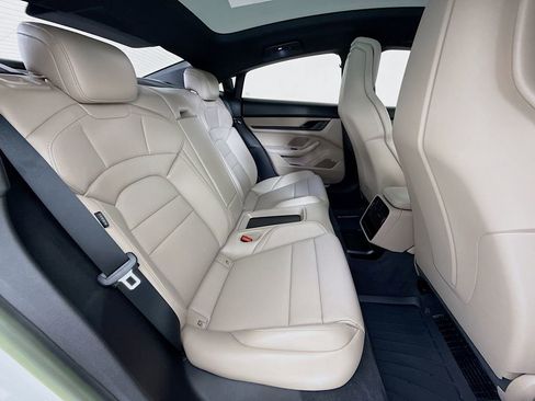 Certified 2022 Porsche Taycan 4S AWD/4WD image 28