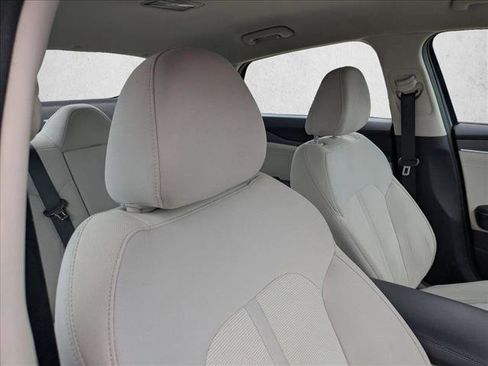 Used 2022 Kia K5 LXS FWD image 17