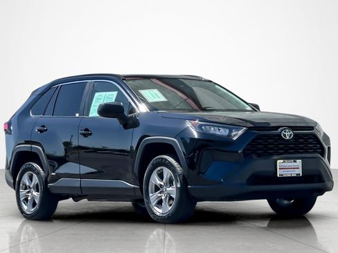 Certified 2022 Toyota RAV4 LE AWD/4WD image 7