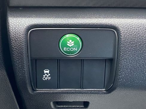 Certified 2017 Honda Accord Sport Special Edition image 24