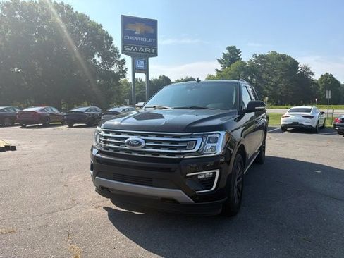 Used 2021 Ford Expedition Limited AWD/4WD image 2