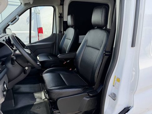 Used 2023 Ford Transit 250 Medium Roof w/ Load Area Protection Package RWD image 10