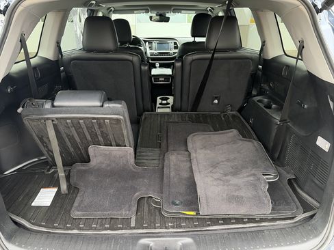 Used 2019 Toyota Highlander Limited AWD/4WD image 31