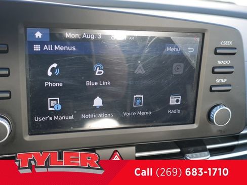 Used 2022 Hyundai Elantra SEL FWD image 42
