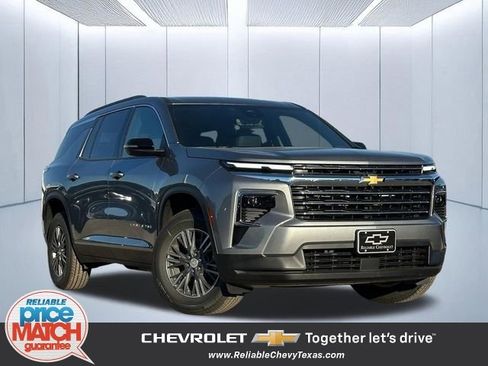 New 2026 Chevrolet Traverse LT FWD image 1