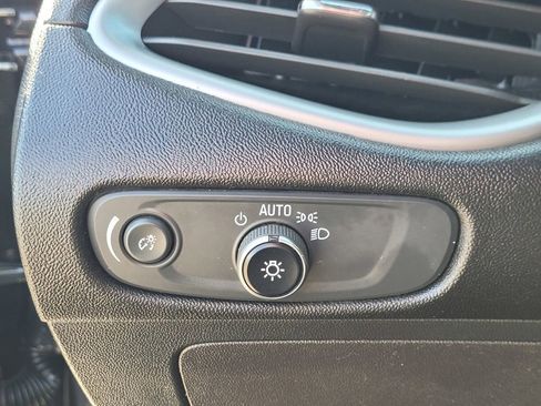 Used 2023 Chevrolet Malibu LT FWD image 27