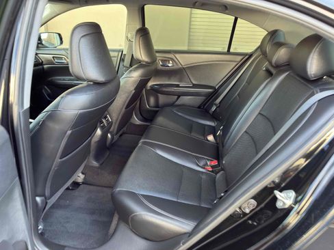Used 2017 Honda Accord EX-L image 50