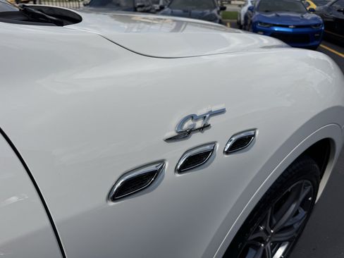 Used 2022 Maserati Levante GT AWD/4WD image 4