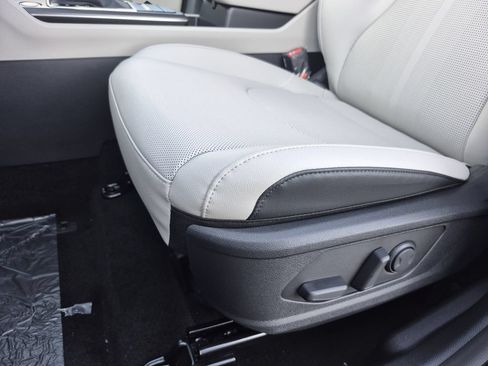 New 2026 Kia Sportage EX AWD/4WD image 11