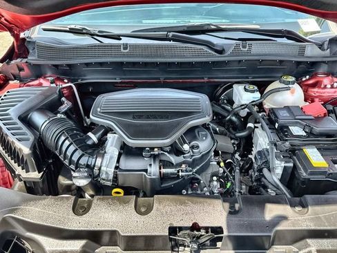 New 2025 Chevrolet Equinox LT w/ Safety and Technology Package FWD image 55