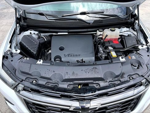Used 2023 Chevrolet Traverse Premier w/ Redline Edition AWD/4WD image 11
