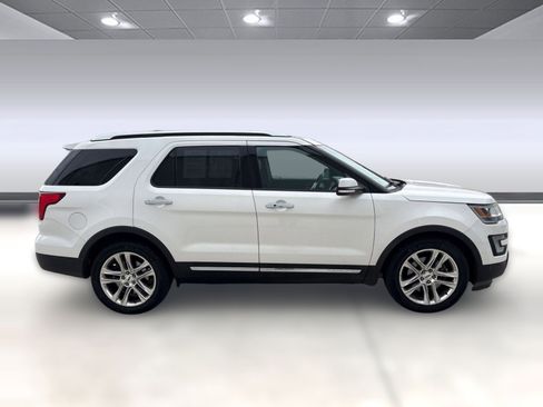 Used 2016 Ford Explorer Limited image 8