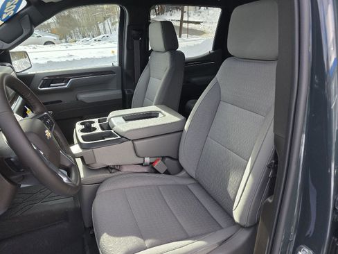 New 2026 Chevrolet Silverado 1500 LT w/ Convenience Package II image 12