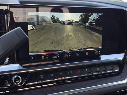 New 2026 GMC Sierra 3500 SLT w/ SLT Convenience Package image 24