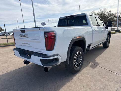Used 2025 GMC Sierra 2500 Denali Ultimate image 7