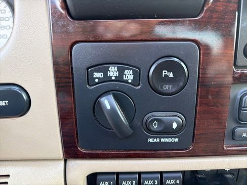 Used 2005 Ford F250 King Ranch AWD/4WD image 25