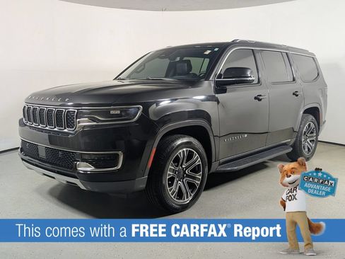 Used 2022 Jeep Wagoneer Series III w/ Flexible Seating Group RWD image 3
