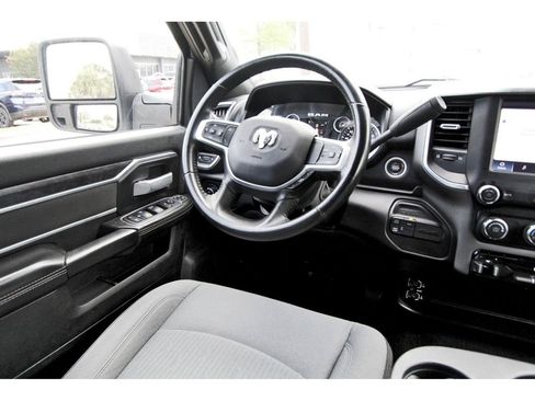 Used 2024 RAM 2500 Big Horn AWD/4WD image 8