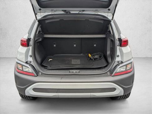 Used 2023 Hyundai Kona SEL w/ Convenience Package image 7