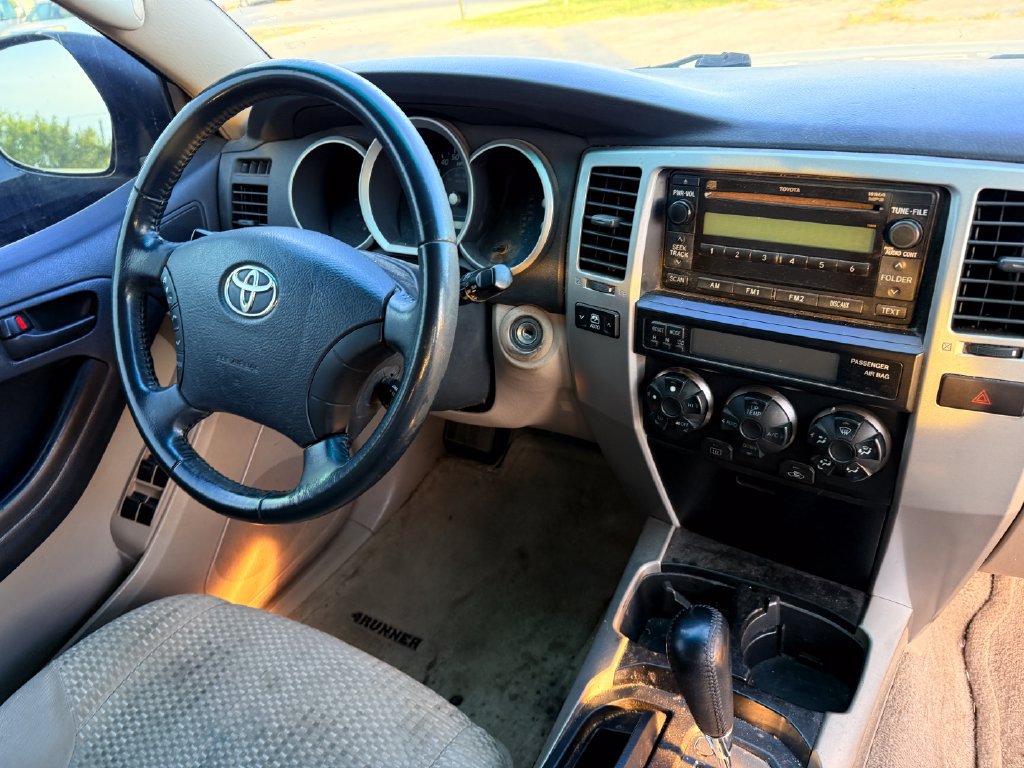 Used 2006 Toyota 4Runner SR5 RWD image 7