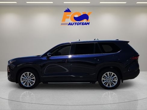 New 2026 Toyota Grand Highlander AWD image 2