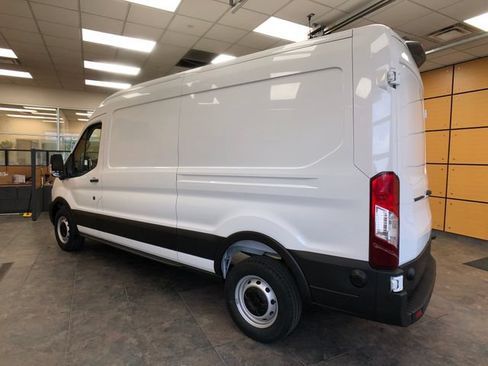 New 2026 Ford Transit 250 148 Medium Roof RWD image 5