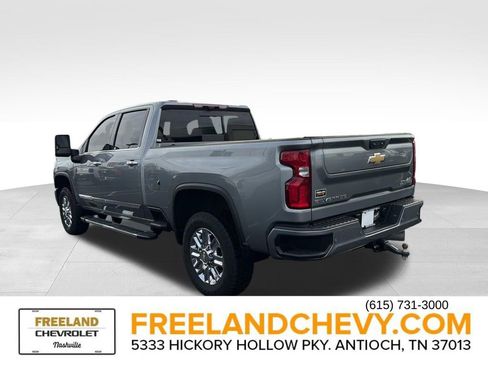 Used 2024 Chevrolet Silverado 2500 High Country w/ High Country Premium Package image 5