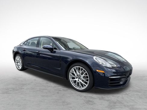 Used 2022 Porsche Panamera image 8