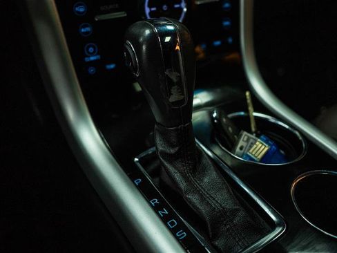 Used 2013 Ford Edge Limited image 19
